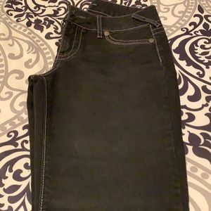 Maurice’s sz M black jeans great condition